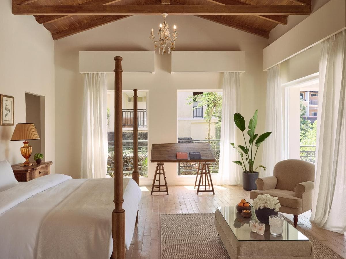 Grecotel Eva Palace view 2