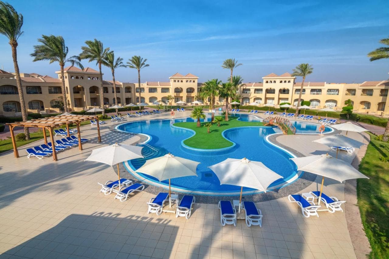 Cleopatra Luxury Resort Makadi Bay view 4