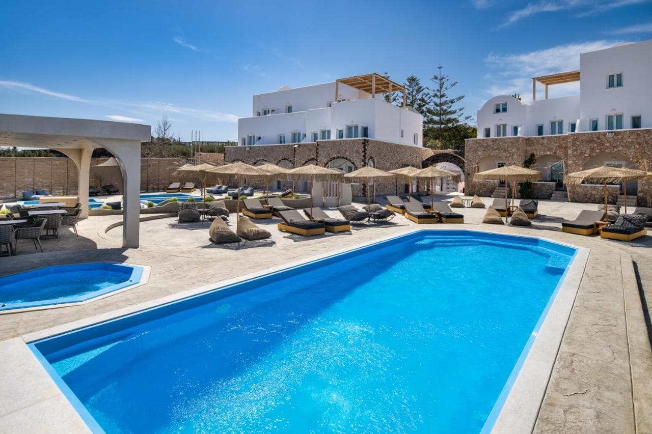 Aelia Luxury Suites view 4
