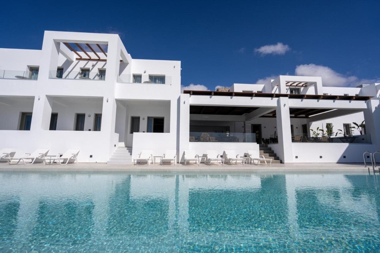 Kouros Blanc Resort & Suites view 6