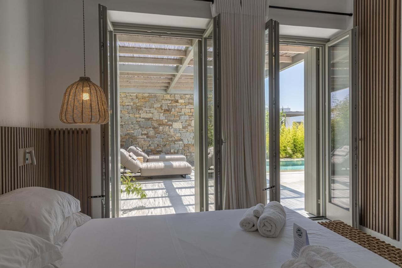 Cove Paros view 2