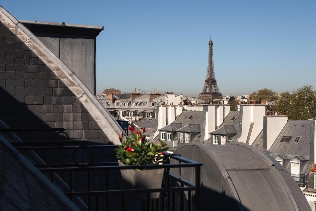 Hôtel Montalembert view 2