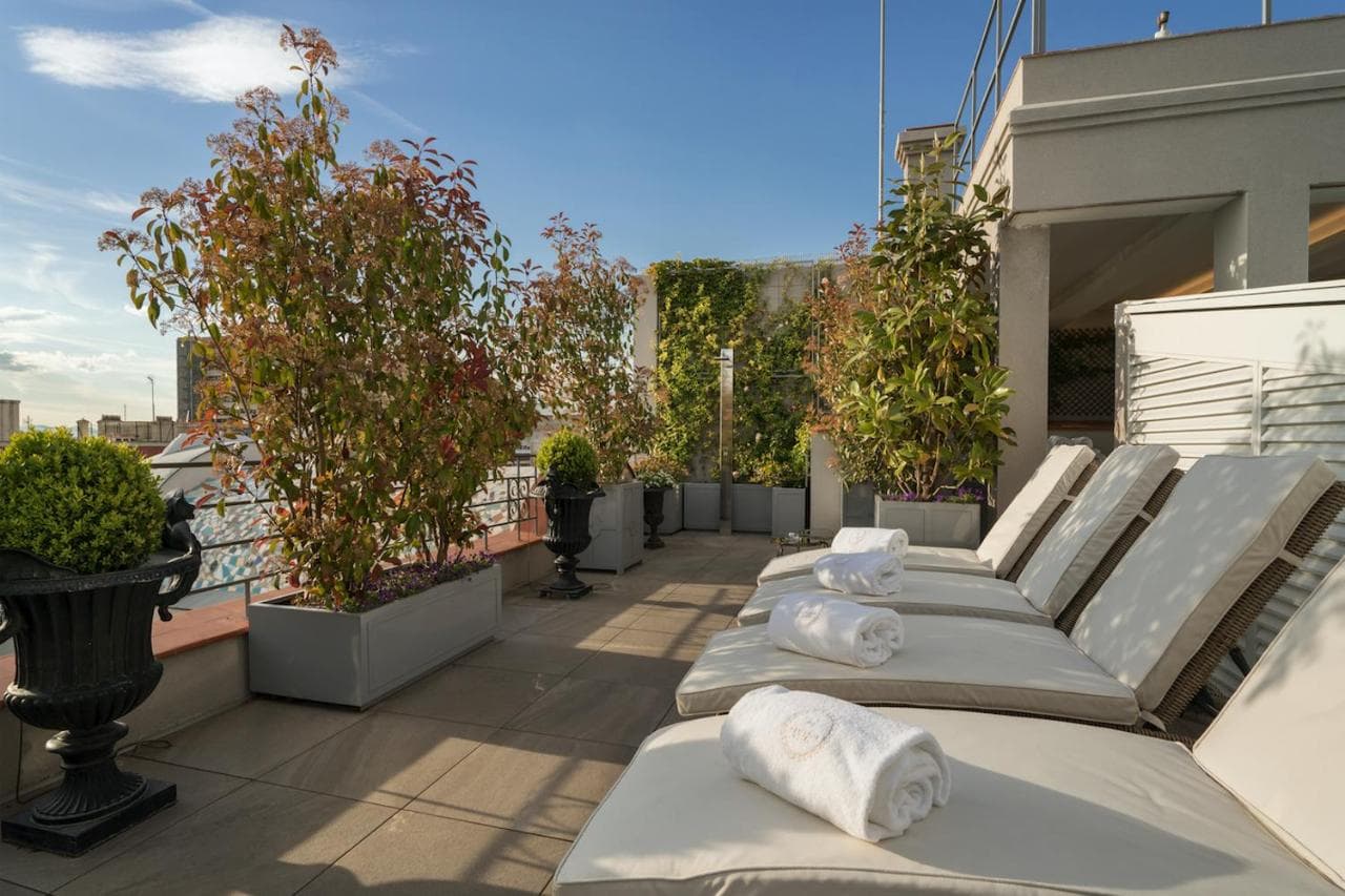 Relais & Châteaux Heritage Hotel view 6