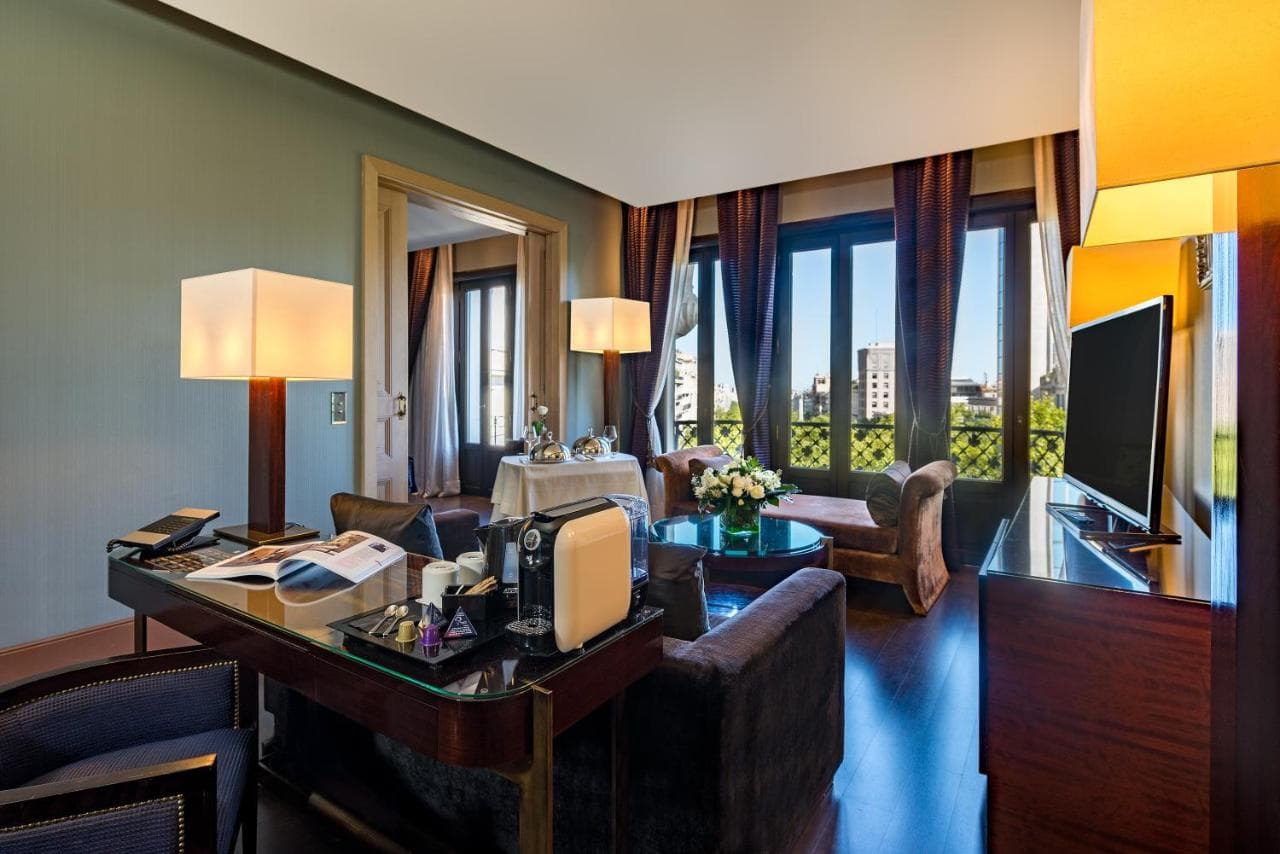 Hotel Casa Fuster G.L Monumento view 2
