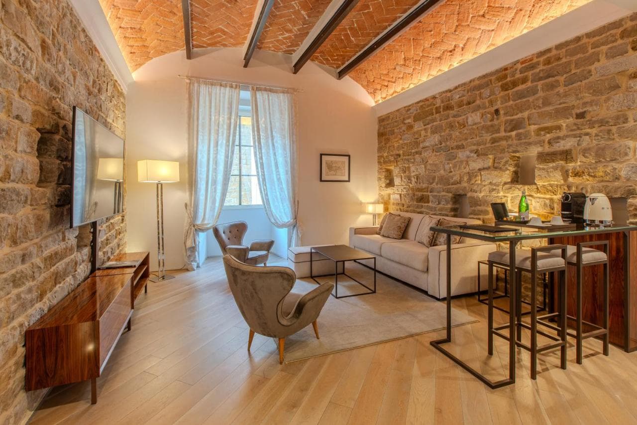 Donati Luxury Tower Suites view 5