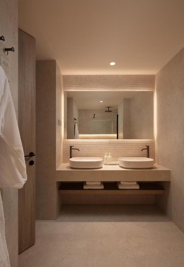Hotel Sumratin view 2