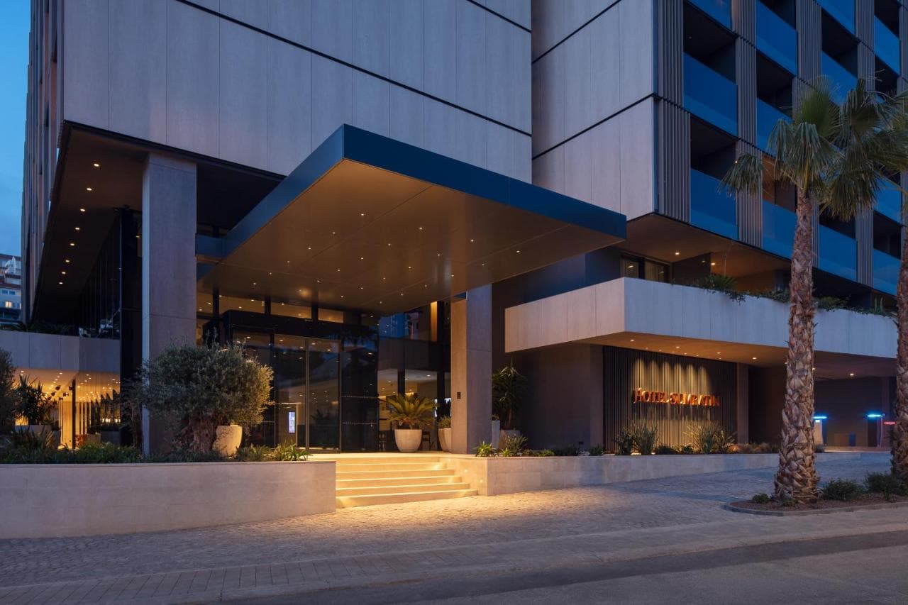 Hotel Sumratin view 8