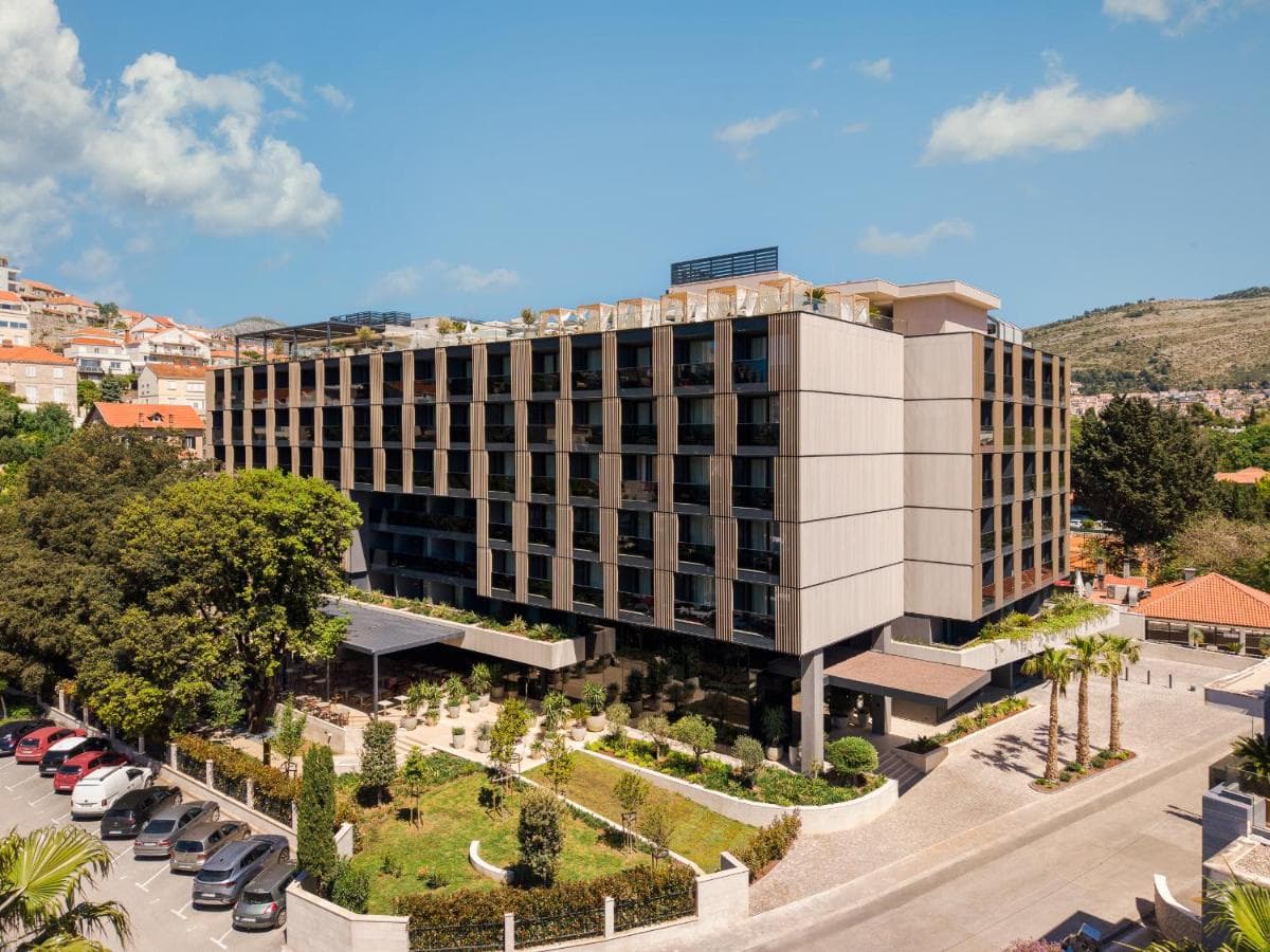 Hotel Sumratin view 6