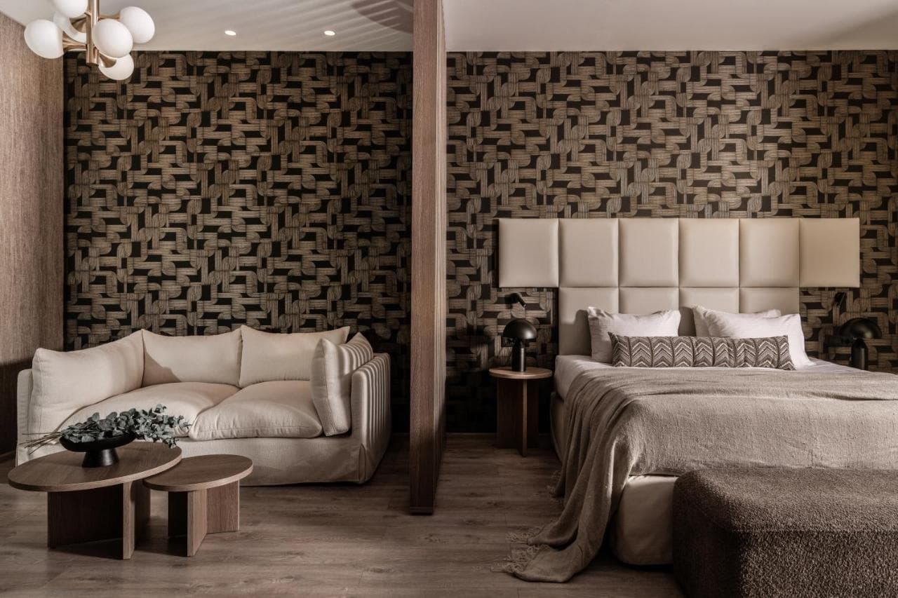 Elegance Luxury Executive Suites - Adults Only view 2