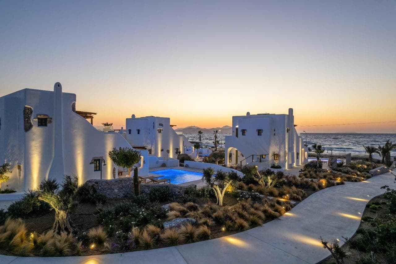 Blue Pearls-Adults Only Luxury Suites view 5