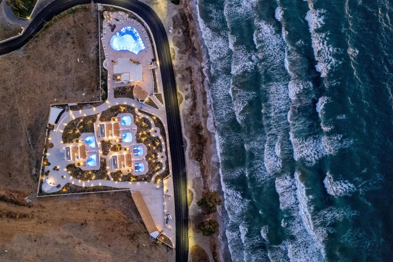 Blue Pearls-Adults Only Luxury Suites view 2