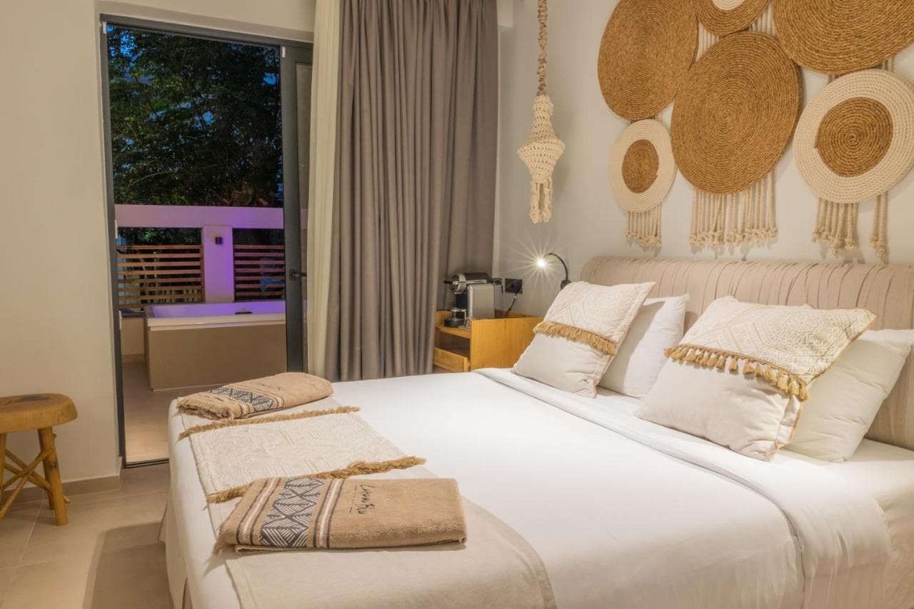 Cabana Blu Hotel & Suites view 2