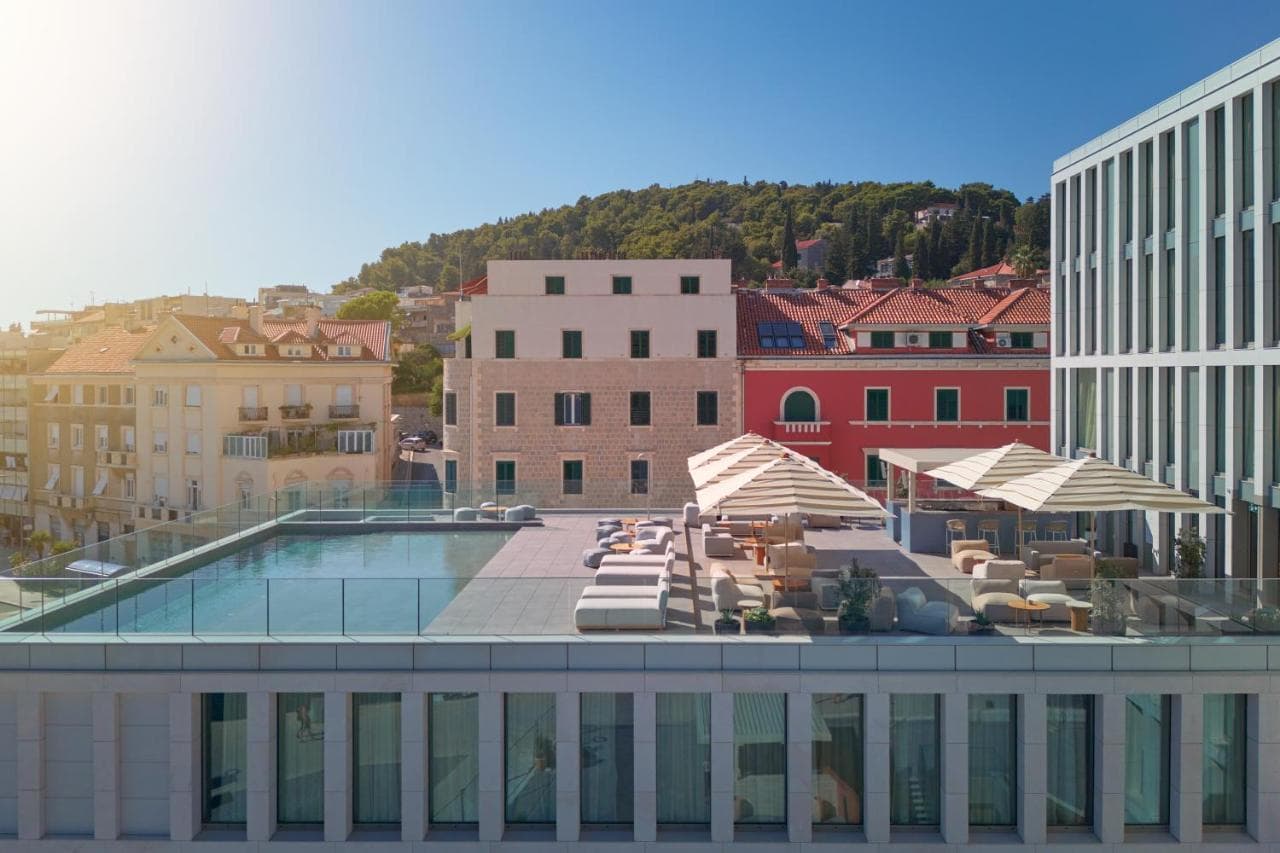 Hotel Ambasador view 4