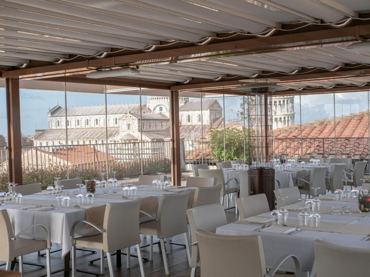 Grand Hotel Duomo view 4