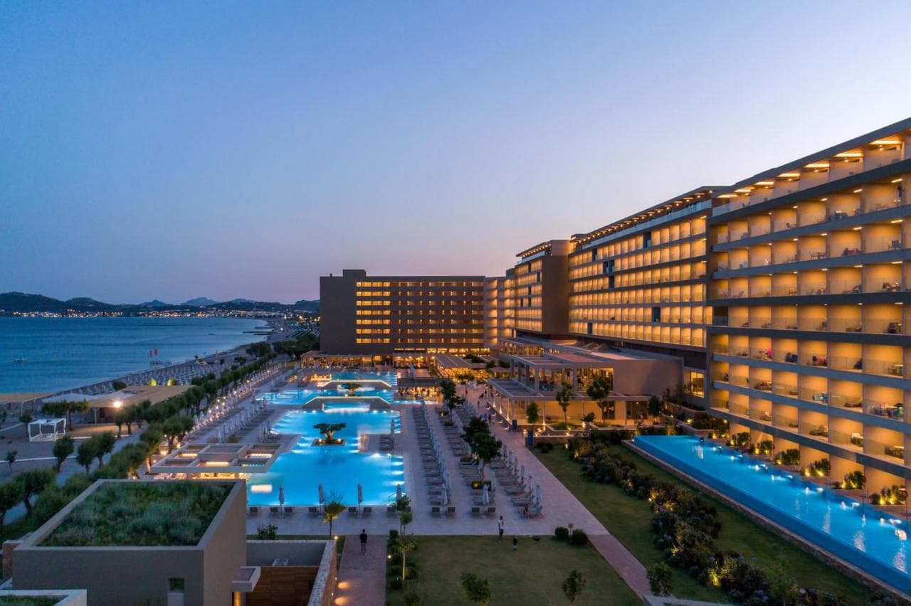 Amada Colossos Resort