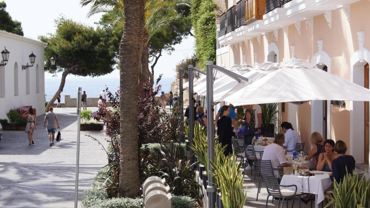 Mirador de Dalt Vila-Relais & Chateaux view 8