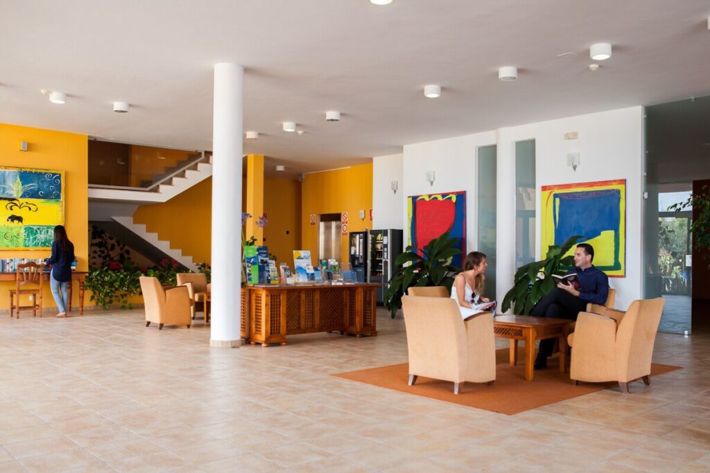 Apartamentos La Caleta - Intérieur de l’hôtel